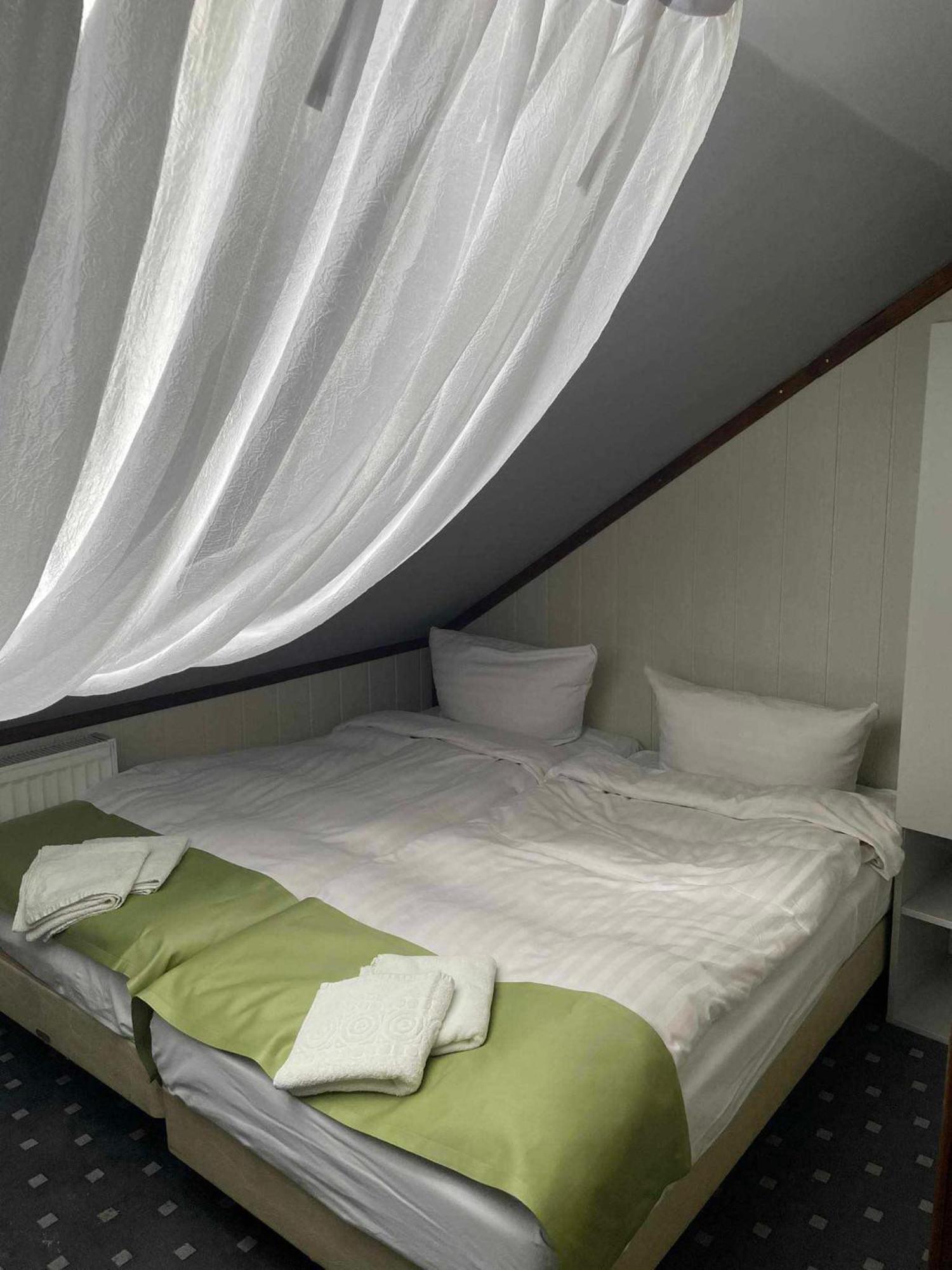 Hotel Keszyca Lesna Экстерьер фото