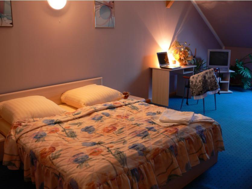 Hotel Keszyca Lesna Экстерьер фото